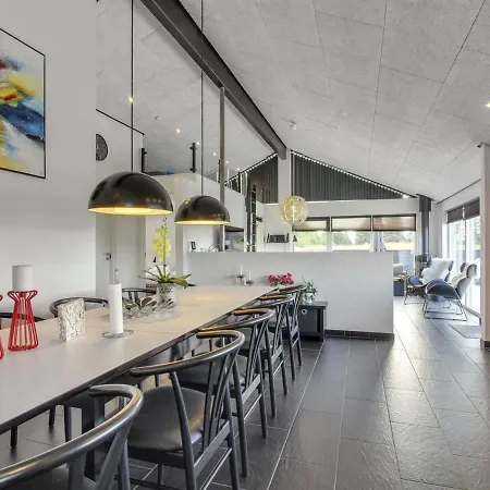 Holiday home Minna - 975m From The Sea In Nw Jutland By Interhome *