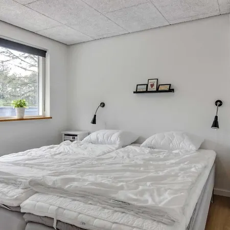 Minna - 975m From The Sea In Nw Jutland By Interhome *